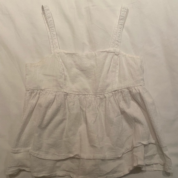 Vestique top - white 
Size small - Picture 1 of 2
